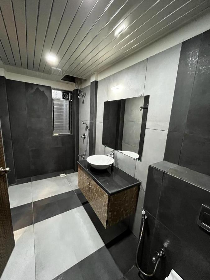 The Retreat-Pool Villa 5Bhk With Indoor Pool And 1200Sq Feet Deck Area Igatpuri Dış mekan fotoğraf
